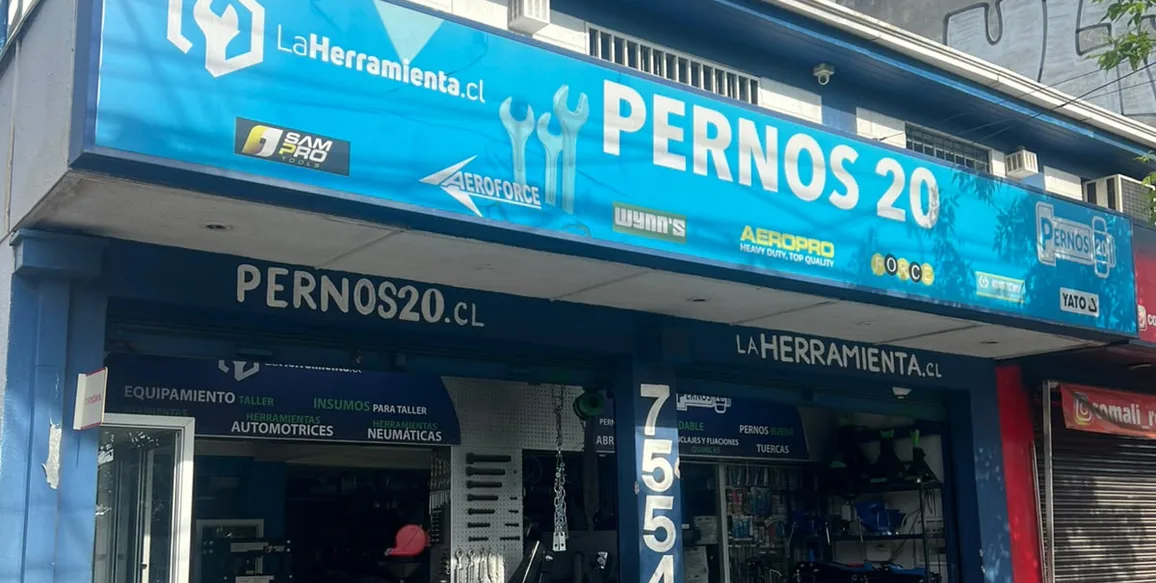 Fachada del local Pernos 20 en Gran Avenida 7554